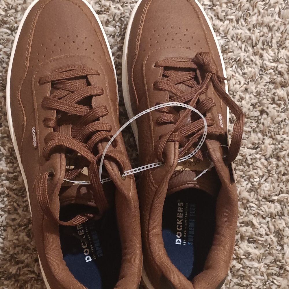 Dockers Men's Tan Lace-Up Sneakers